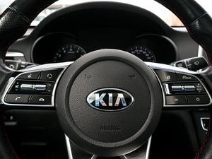 Седан Kia Optima 2019 года, 2090000 рублей, Волгоград