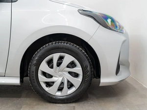 Хетчбэк Toyota Yaris 2021 года, 1290000 рублей, Красноярск