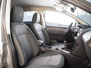 Внедорожник Nissan Qashqai 2010 года, 1110000 рублей, Омск