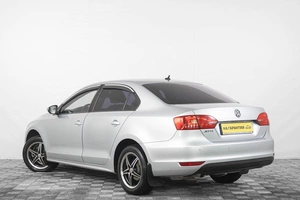 Седан Volkswagen Jetta 2012 года, 999000 рублей, Кемерово