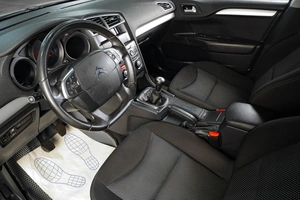 Седан Citroen C4 2013 года, 599000 рублей, Тюмень