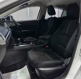 Хетчбэк Mazda Axela 2016 года, 1347000 рублей, Красноярск