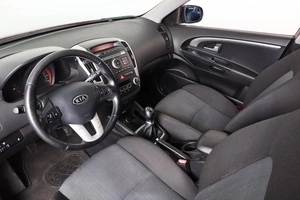 Хетчбэк Kia Ceed 2010 года, 719000 рублей, Пермь