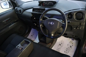 Минивэн Toyota bB 2008 года, 819000 рублей, Омск