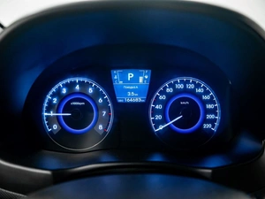 Седан Hyundai Solaris 2013 года, 1000000 рублей, Красноярск