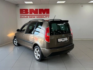 Компактвэн Skoda Roomster 2014 года, 710000 рублей, Курск