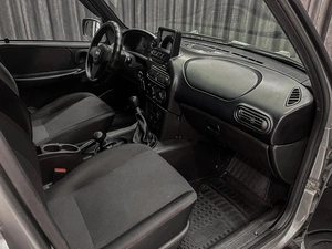 Внедорожник Chevrolet Niva 2018 года, 835000 рублей, Красноярск