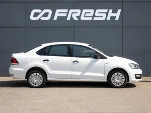 Седан Volkswagen Polo 2016 года, 975000 рублей, Краснодар