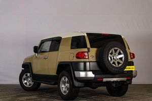 Внедорожник Toyota FJ Cruiser 2021 года, 5899000 рублей, Тюмень