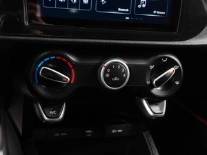 Седан Kia Rio 2021 года, 1599000 рублей, Тюмень