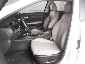 Седан Kia K3 2024 года, 2354000 рублей, Красный Пахарь