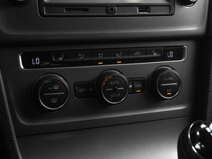 Хетчбэк Volkswagen Golf 2014 года, 984000 рублей, Тюмень