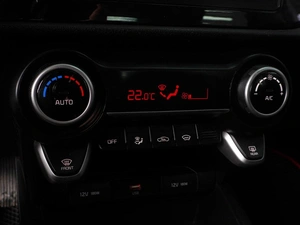 Седан Kia Rio 2020 года, 1872000 рублей, Красный Пахарь