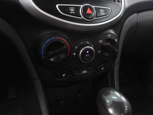 Седан Hyundai Solaris 2012 года, 938000 рублей, Минеральные Воды