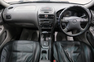 Седан Nissan Sunny 2001 года, 369000 рублей, Омск