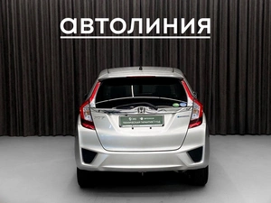 Хетчбэк Honda Fit 2016 года, 1000000 рублей, Красноярск