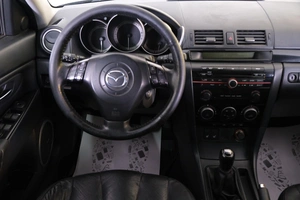 Седан Mazda 3 2008 года, 699000 рублей, Омск