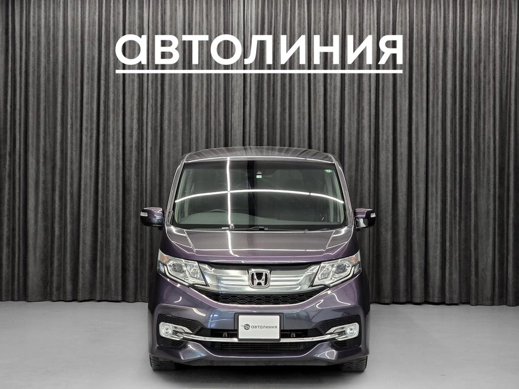 Минивэн Honda Stepwgn 2016 года, 1850000 рублей, Красноярск