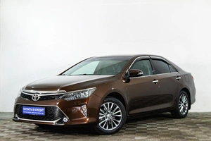 Седан Toyota Camry 2017 года, 2729000 рублей, Сургут