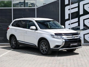 Внедорожник Mitsubishi Outlander 2015 года, 1600000 рублей, Краснодар