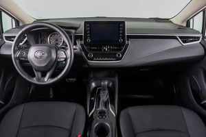 Седан Toyota Corolla 2019 года, 1789000 рублей, Пермь