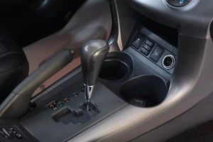 Внедорожник Toyota RAV4 2011 года, 1689000 рублей, Омск