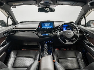 Внедорожник Toyota C-HR 2017 года, 1890000 рублей, Красноярск