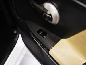 Хетчбэк Nissan Note 2010 года, 660000 рублей, Красноярск