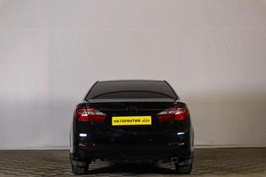 Седан Toyota Camry 2014 года, 1779000 рублей, Тюмень