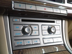 Седан Jaguar XF 2011 года, 1272000 рублей, Воронеж