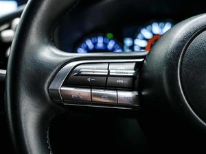 Хетчбэк Mazda Axela 2019 года, 1710000 рублей, Красноярск