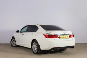 Седан Honda Accord 2013 года, 1849000 рублей, Новосибирск