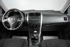 Седан Toyota Corolla 2009 года, 889000 рублей, Тюмень