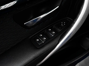 Седан BMW 3 серия 2018 года, 2399000 рублей, Тюмень