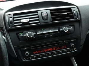 Хетчбэк BMW 1 серия 2012 года, 1220000 рублей, Краснодар