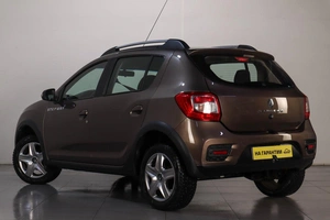 Хетчбэк Renault Sandero Stepway 2020 года, 999000 рублей, Челябинск