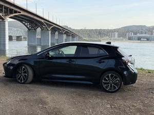 Хетчбэк Toyota Corolla 2019 года, 1570000 рублей, Красноярск