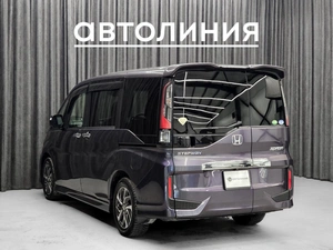 Минивэн Honda Stepwgn Spada 2016 года, 1749000 рублей, Красноярск