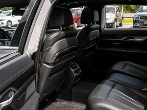 Седан BMW 7 серия 2018 года, 3339000 рублей, Волгоград