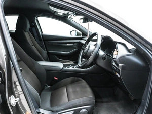 Хетчбэк Mazda 3 2021 года, 1500000 рублей, Красноярск