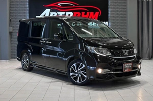 Минивэн Honda Stepwgn Spada 2016 года, 1947000 рублей, Красноярск