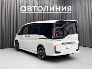 Минивэн Honda Stepwgn Spada 2016 года, 1770000 рублей, Красноярск