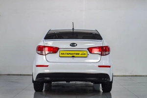 Седан Kia Rio 2015 года, 929000 рублей, Челябинск