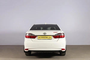 Седан Toyota Camry 2016 года, 1539000 рублей, Новосибирск