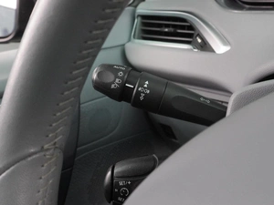 Хетчбэк Peugeot 208 2013 года, 849000 рублей, Воронеж