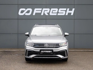 Внедорожник Volkswagen Tiguan L 2021 года, 3800000 рублей, Краснодар