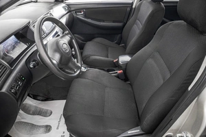 Хетчбэк Toyota Corolla 2005 года, 829000 рублей, Барнаул