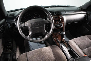 Седан Nissan Maxima 1998 года, 329000 рублей, Сургут