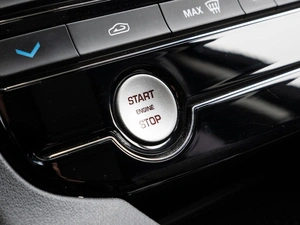 Внедорожник Jaguar F-Pace 2016 года, 2499000 рублей, Краснодар