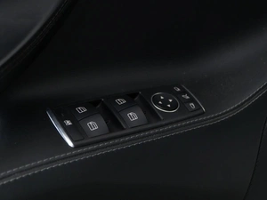 Лифтбек Tesla Model S 2017 года, 2951444 рублей, Москва